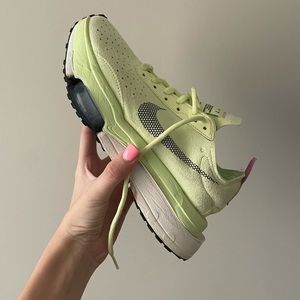 NIKE Zoom Type ‘Barley Volt’ Size 7 Women’s
